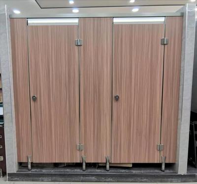 瀘州站-瀘州還在為衛(wèi)生間隔斷板&ldquo;容易&rdquo;損壞而發(fā)愁嗎?-瀘州華捷動態(tài)