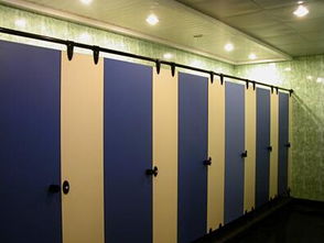 福州衛生間隔斷如何選材 實用指南與常見選項